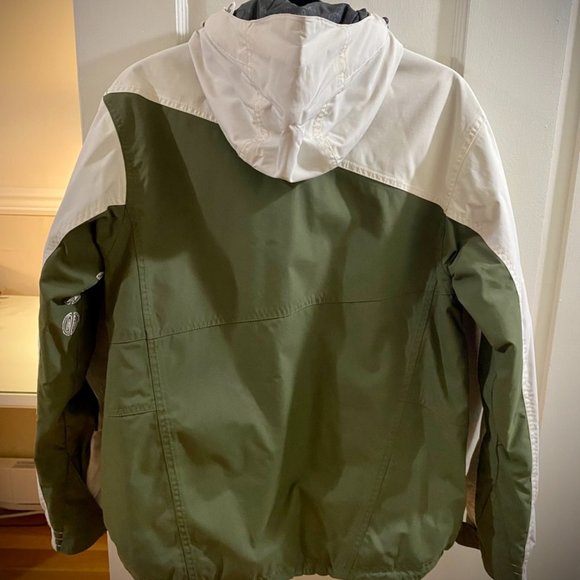 *NOT FOR SALE/SOLD* Westbeach ski/snowboard jacket (Size S) - Picture 2 of 4